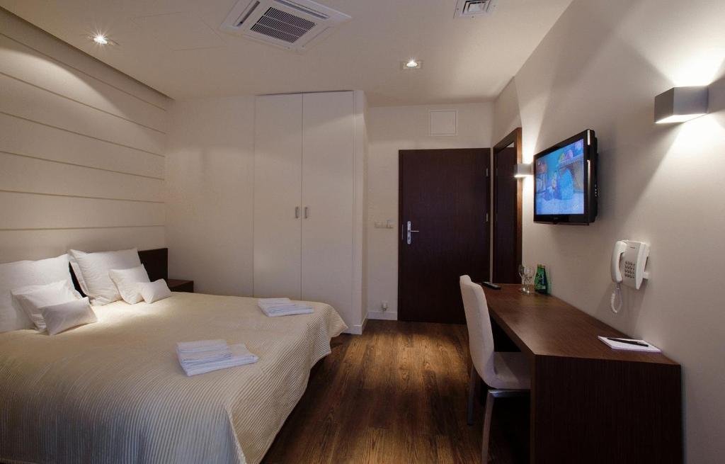 Villa & Spa Łomianki Δωμάτιο φωτογραφία
