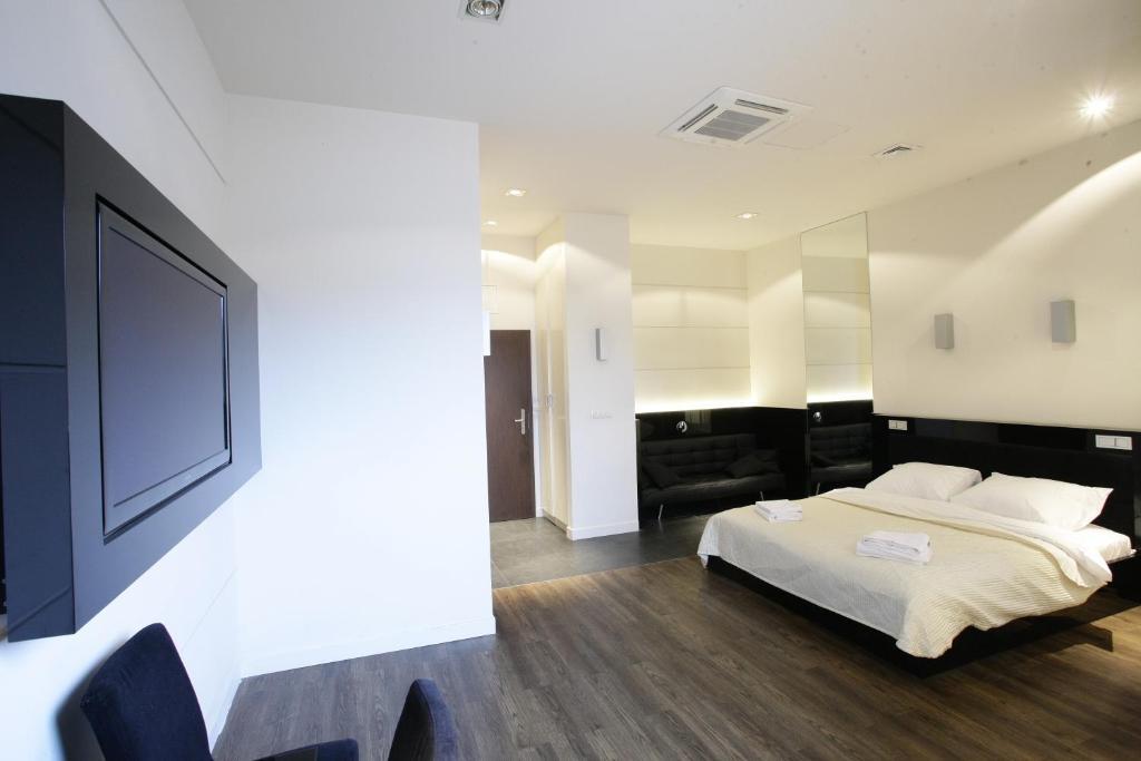 Villa & Spa Łomianki Εξωτερικό φωτογραφία